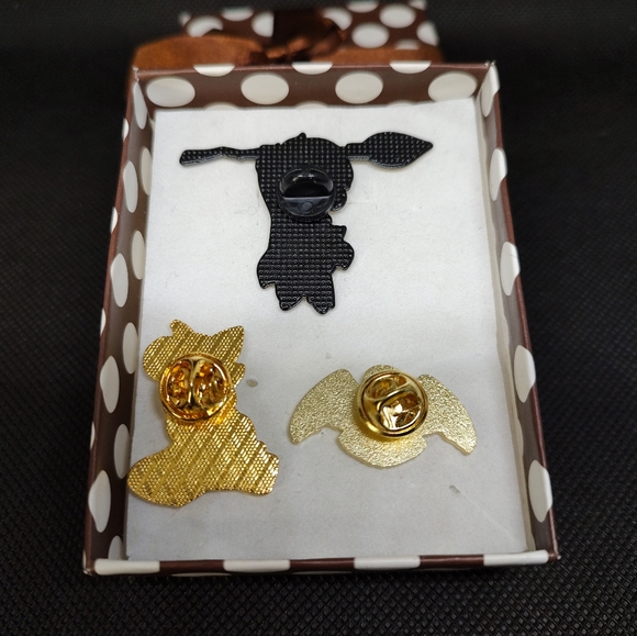 3 enamel pins Harry Potter plus gift box. - Picture 3 of 7